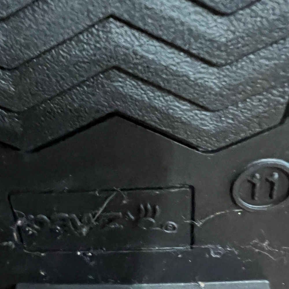 PAWZ -Women's Ginnie Boots Women’s Snowboots. NWOT - Picture 5 of 7